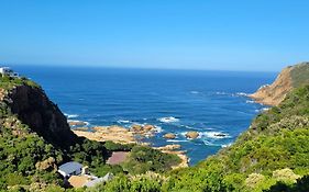 Headlands House Guest Lodge